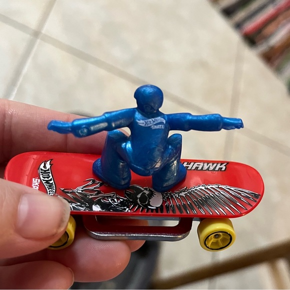 LOOSE Mattel HOT WHEELS Die Cast Cars Lot of 6 Cars - Picture 2 of 14